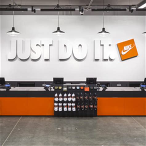 fotos de nike factory store - myrtle beach